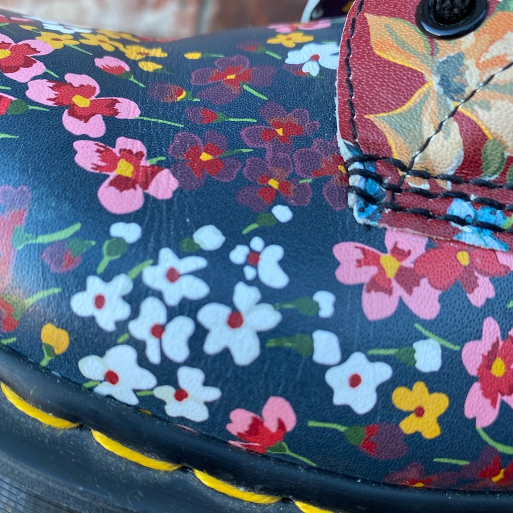 Dr. Martens 1460 Pascal Floral Clash, size: women's 11 discontinued style - Picture 7 of 9